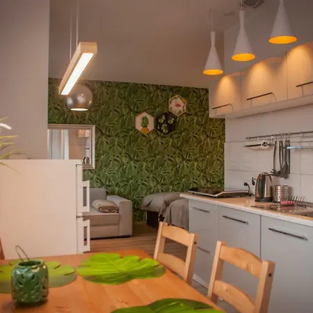 - Boczna 5a 3* Szczawno-Zdrój