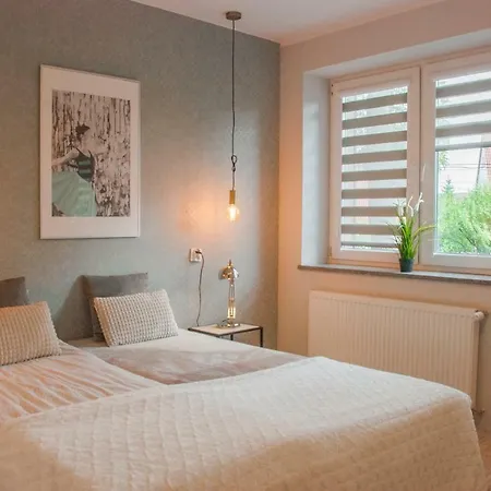 Pensjonat Boczna 5a Gościnne