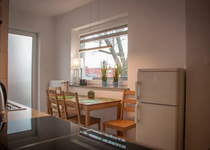 Boczna 5a Gościnne 3*