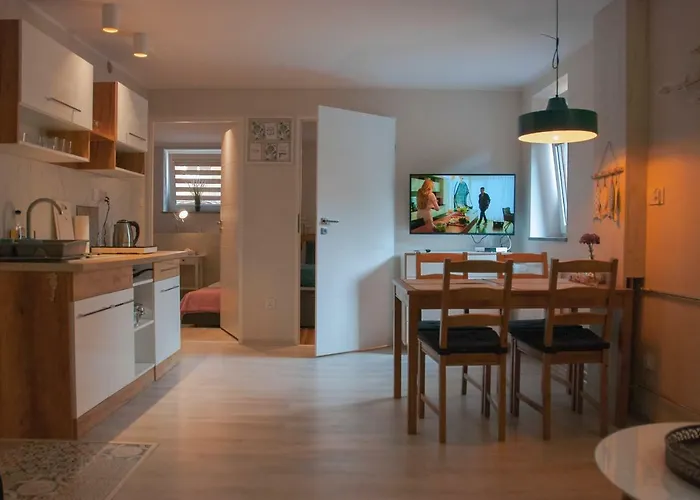 Boczna 5a Gościnne 3* Szczawno-Zdroj