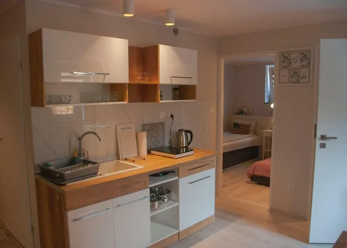 Boczna 5a Gościnne 3* Szczawno-Zdroj